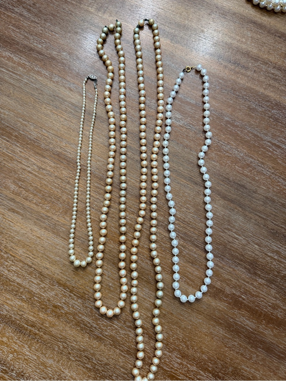 Classic Pearl Necklace — Cream and White Pearl Styles